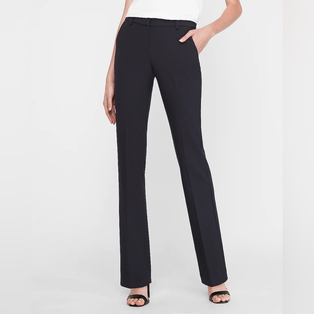 NWT Express Columnist Barely Boot Mid-Rise Pant